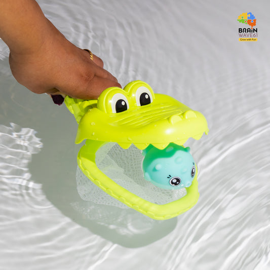 Crocodile Floating Baby Bath Toys - Crocodile Net Including 3 Floating Squirt (age 18m)