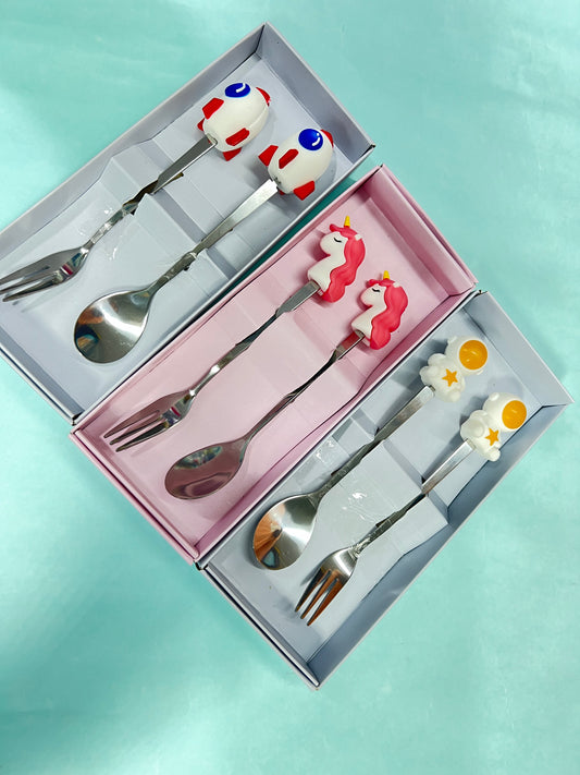 Stainless steel cutlery set