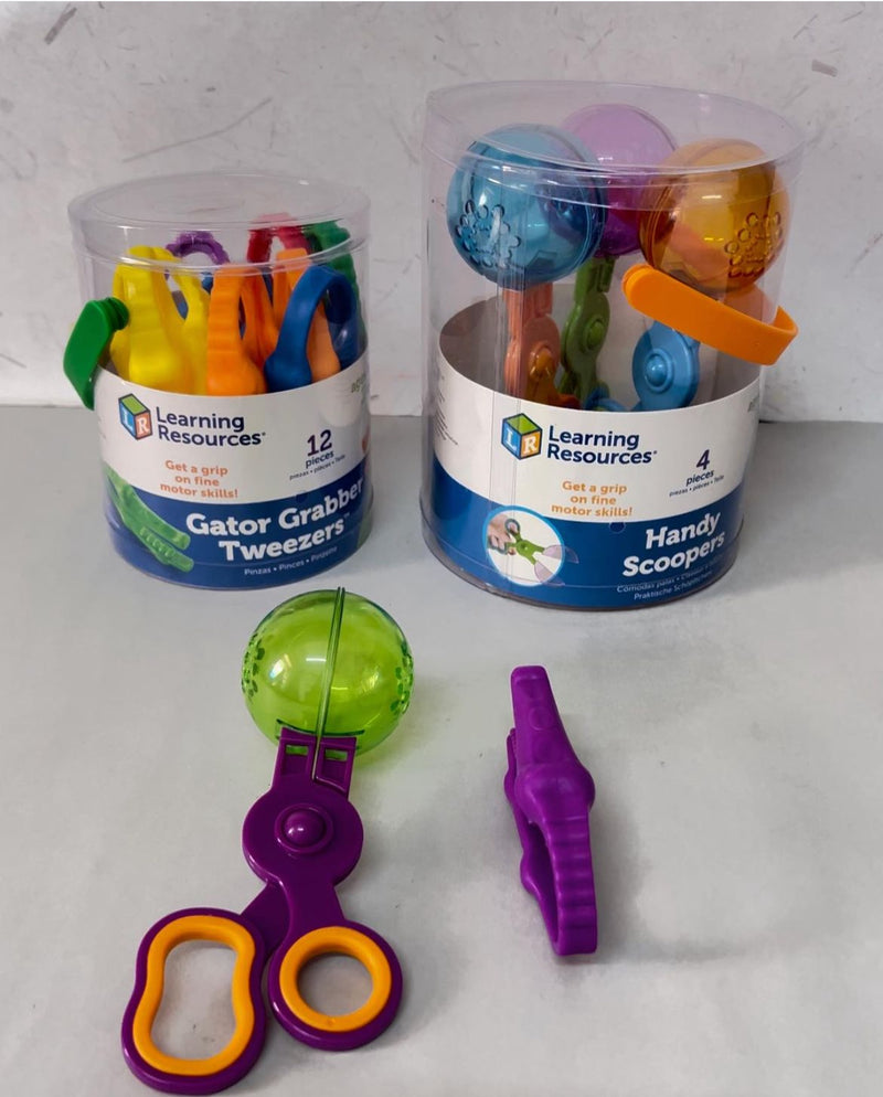 Learning resources tweezer & scooper(1 pcs each )
