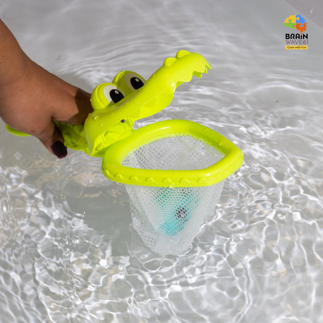 Crocodile Floating Baby Bath Toys - Crocodile Net Including 3 Floating Squirt (age 18m)