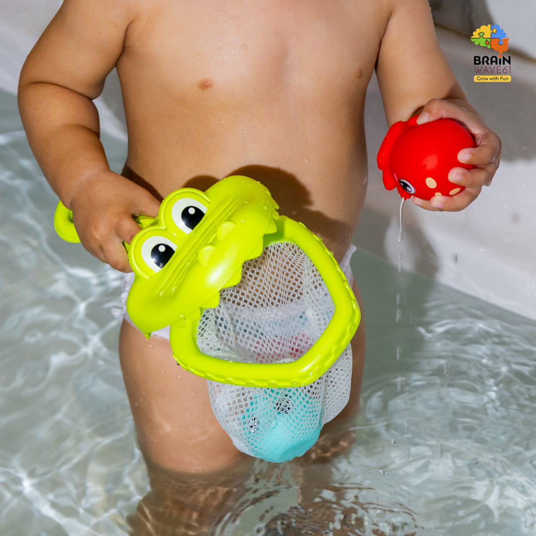 Crocodile Floating Baby Bath Toys - Crocodile Net Including 3 Floating Squirt (age 18m)